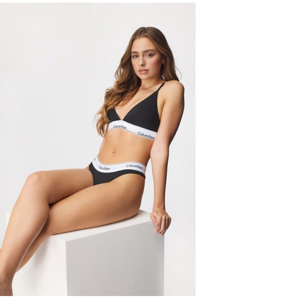 Calvin Klein LV00QF8518-UB1, Γυναικείο Κυλοτάκι Thong με εξωτερικό άσπρο λάστιχο, ΜΑΥΡΟ Calvin Klein LV00QF8518-UB1, Γυναικείο Κυλοτάκι Thong με εξωτερικό άσπρο λάστιχο, ΜΑΥΡΟ
