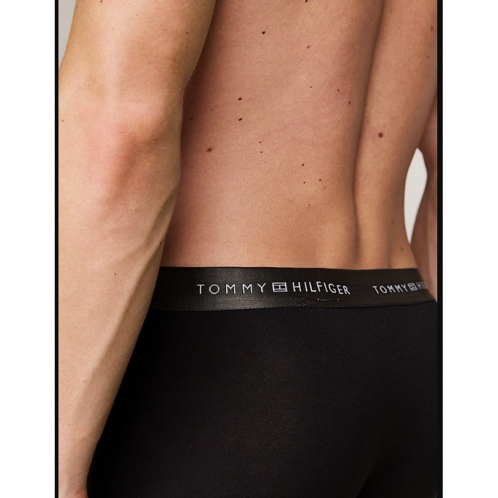 Tommy Hilfiger 3p METALLIC LOGO TRUNKS GIFT SET UM0UM03411-0UH, Σετ 3 Μπόξερ με μεταλλιζέ λογότυπο σε συσκευασία Δώρου, ΜΑΥΡΟ