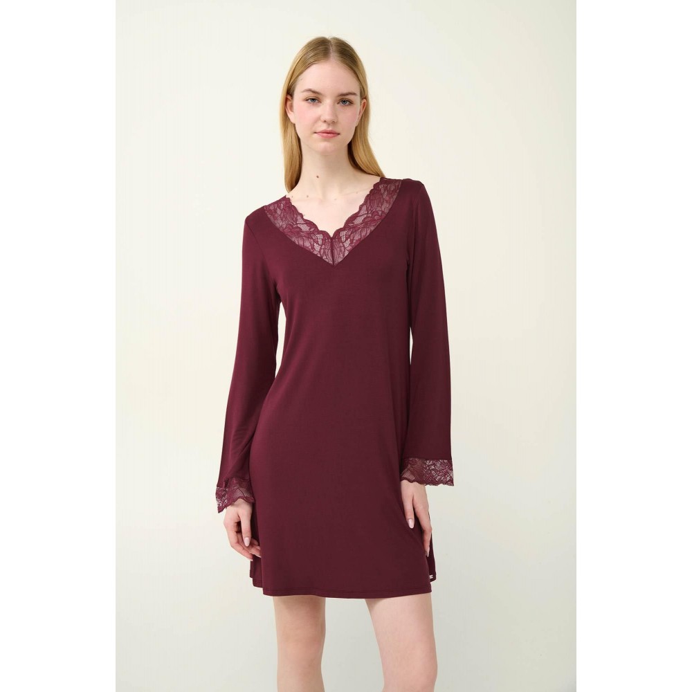 VAMP 23823 Γυναικείο Νυχτικό Micromodal  με δαντέλα,  RED WIDSOR