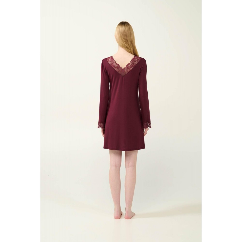 VAMP 23823 Γυναικείο Νυχτικό Micromodal  με δαντέλα,  RED WIDSOR